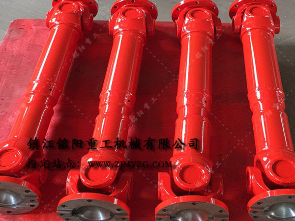 新式整體叉頭式萬(wàn)向聯(lián)軸器是冶金、軋鋼等機(jī)械設(shè)備的優(yōu)選傳動(dòng)件-萬(wàn)向聯(lián)軸器